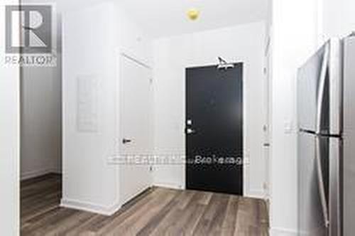 B314 - 5240 Dundas Street, Burlington, ON - Indoor Photo Showing Other Room