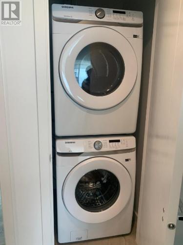 1604 680 Quayside Drive, New Westminster, BC - Indoor Photo Showing Laundry Room