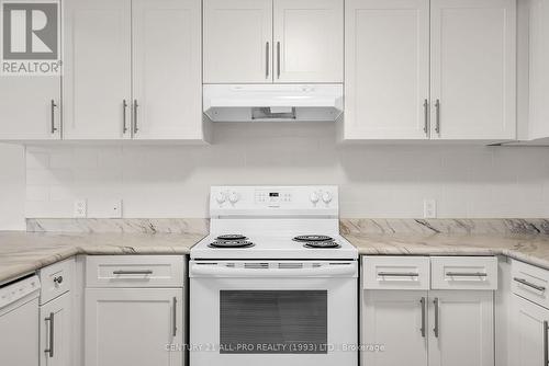 306 - 82 Munroe Street, Cobourg, ON - Indoor Photo Showing Kitchen