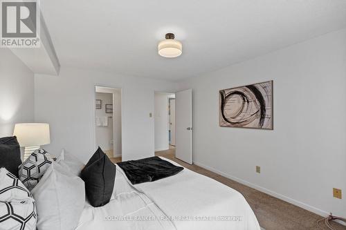 #403 - 60 Inverlochy Boulevard, Markham (Royal Orchard), ON - Indoor Photo Showing Bedroom