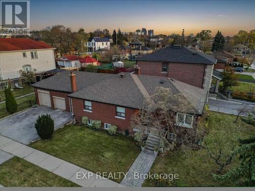 95 Grovedale Avenue, Toronto, ON - Outdoor