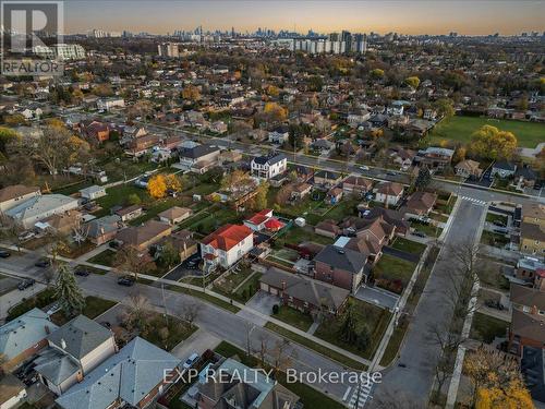 95 Grovedale Avenue, Toronto, ON - Outdoor With View