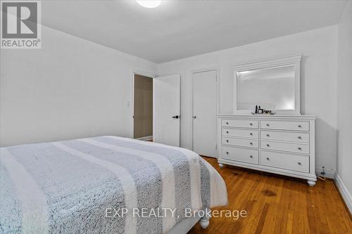 95 Grovedale Avenue, Toronto, ON - Indoor Photo Showing Bedroom