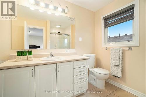 524 Paine Avenue, Ottawa, ON - Indoor Photo Showing Bathroom