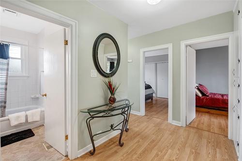 1160 Moosejaw Street, Penticton, BC - Indoor Photo Showing Other Room