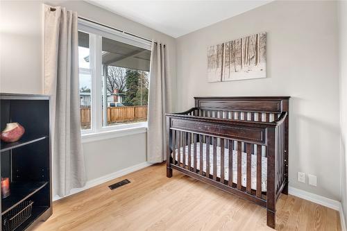 1160 Moosejaw Street, Penticton, BC - Indoor Photo Showing Bedroom