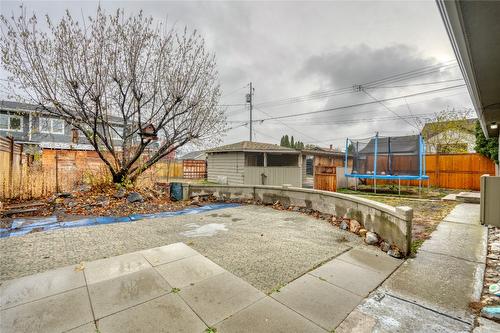 1160 Moosejaw Street, Penticton, BC - Outdoor