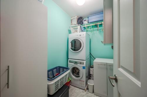 111-1445 Halifax Street, Penticton, BC - Indoor Photo Showing Laundry Room