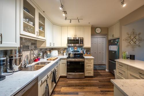 111-1445 Halifax Street, Penticton, BC - Indoor Photo Showing Kitchen With Double Sink