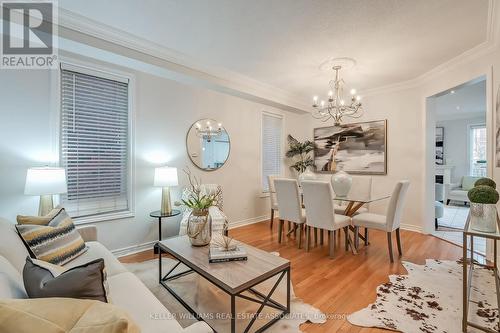 3306 Weatherford Road, Mississauga, ON - Indoor Photo Showing Living Room