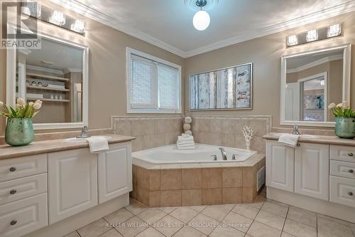 3306 Weatherford Road, Mississauga, ON - Indoor Photo Showing Bathroom