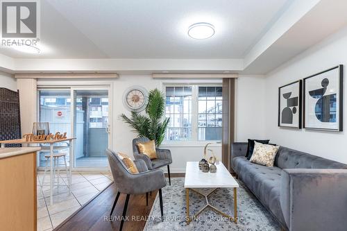 1 - 3032 Clayhill Road, Mississauga, ON - Indoor Photo Showing Living Room