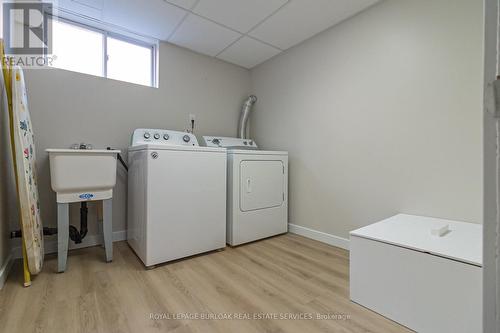 1371 Mountain Grove Avenue, Burlington, ON - Indoor Photo Showing Laundry Room