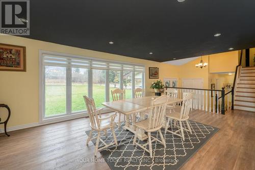 9202 Ninth Line, Halton Hills, ON - Indoor Photo Showing Dining Room