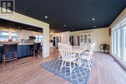 9202 Ninth Line, Halton Hills, ON - Indoor Photo Showing Dining Room