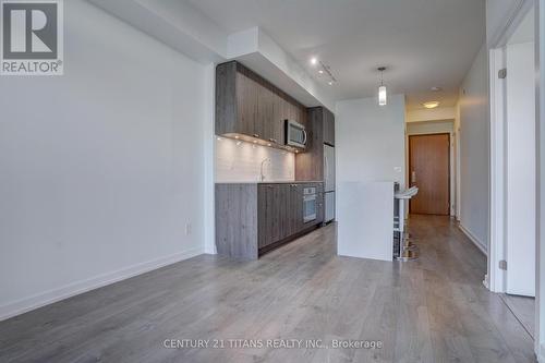 1305 - 56 Forest Manor Road, Toronto, ON - Indoor Photo Showing Kitchen