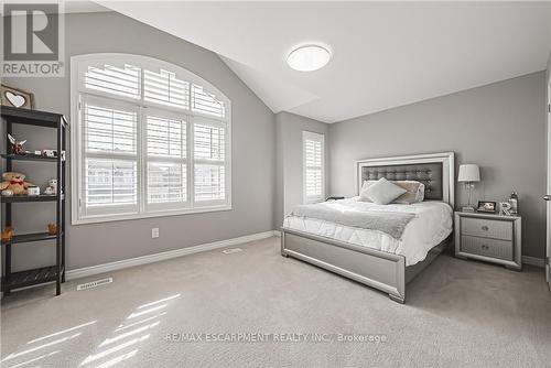 51 Narbonne Crescent, Hamilton, ON - Indoor Photo Showing Bedroom