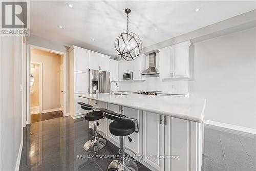 51 Narbonne Crescent, Hamilton, ON - Indoor Photo Showing Kitchen