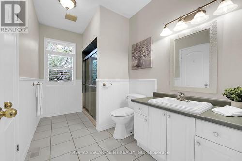 8 - 81 Valridge Drive, Hamilton, ON - Indoor Photo Showing Bathroom