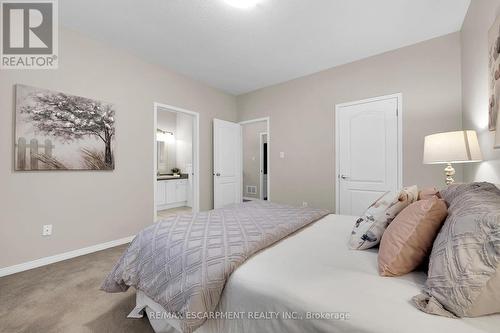 8 - 81 Valridge Drive, Hamilton, ON - Indoor Photo Showing Bedroom