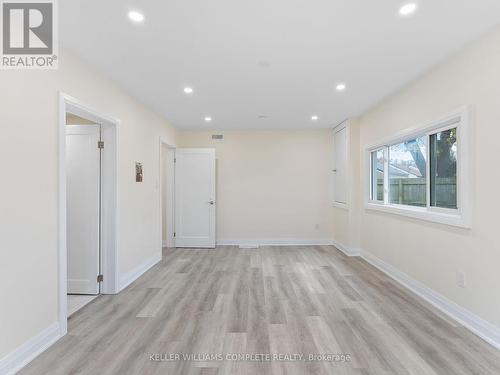 1 Exeter Avenue, Welland, ON - Indoor Photo Showing Other Room