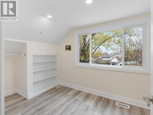 1 Exeter Avenue, Welland, ON - Indoor Photo Showing Other Room