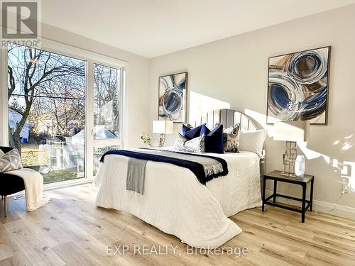 53 Giles Street, London, ON - Indoor Photo Showing Bedroom