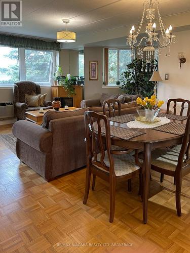 201 - 3364 Montrose Road, Niagara Falls (208 - Mt. Carmel), ON - Indoor Photo Showing Dining Room