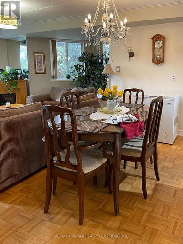 201 - 3364 Montrose Road, Niagara Falls (208 - Mt. Carmel), ON - Indoor Photo Showing Dining Room