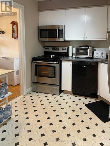 201 - 3364 Montrose Road, Niagara Falls (208 - Mt. Carmel), ON - Indoor Photo Showing Kitchen