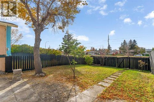 256 Abinger Crescent Ne, Calgary, AB - Outdoor