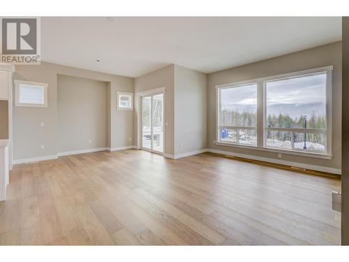 1720 9 Street Se, Salmon Arm, BC - Indoor