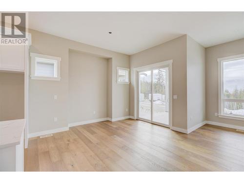 1720 9 Street Se, Salmon Arm, BC - Indoor Photo Showing Other Room