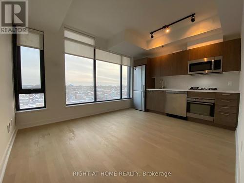 708 - 203 Catherine St Street, Ottawa, ON - Indoor Photo Showing Kitchen