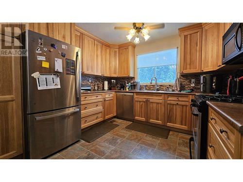 13290 Keppel Road, Prince George, BC - Indoor Photo Showing Kitchen