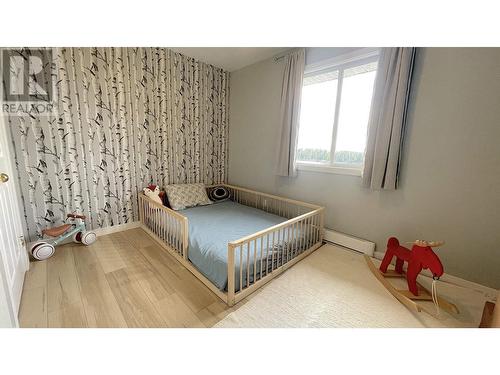 828 Oceanview Drive, Port Edward, BC - Indoor Photo Showing Bedroom