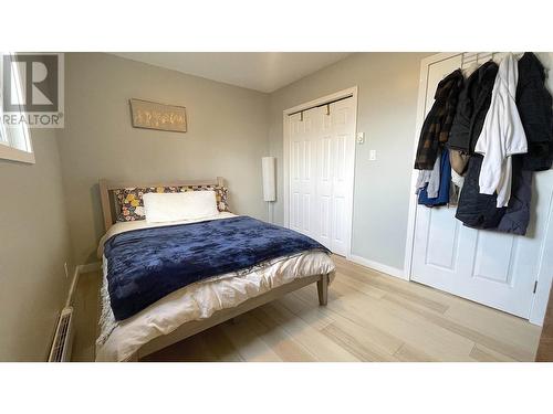 828 Oceanview Drive, Port Edward, BC - Indoor Photo Showing Bedroom