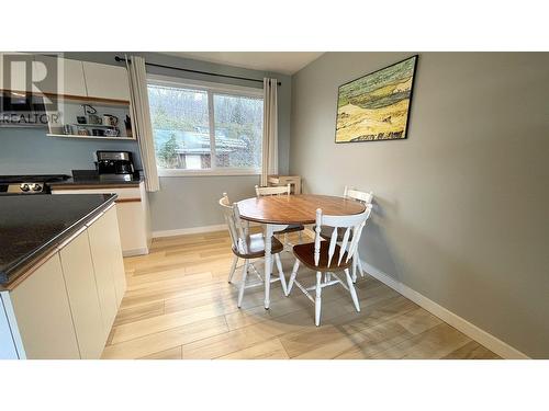 828 Oceanview Drive, Port Edward, BC - Indoor Photo Showing Dining Room