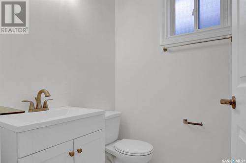 1837 Atkinson Street, Regina, SK - Indoor Photo Showing Bathroom