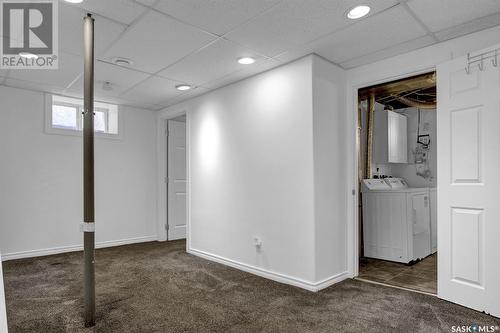 1837 Atkinson Street, Regina, SK - Indoor Photo Showing Laundry Room