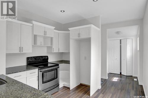 1837 Atkinson Street, Regina, SK - Indoor Photo Showing Kitchen