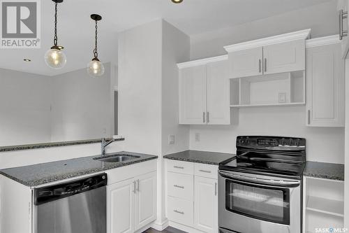 1837 Atkinson Street, Regina, SK - Indoor Photo Showing Kitchen