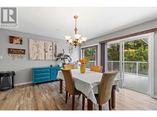 522 Caouette Road, Sorrento, BC - Indoor Photo Showing Dining Room