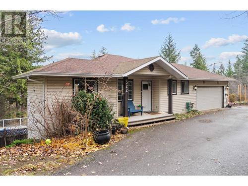 522 Caouette Road, Sorrento, BC - Outdoor With Deck Patio Veranda