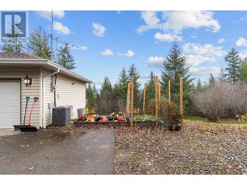 522 Caouette Road, Sorrento, BC - Outdoor