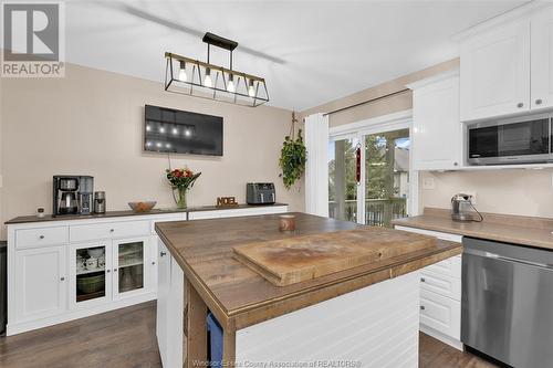 188 Mousseau Crescent, Lakeshore, ON - Indoor Photo Showing Kitchen