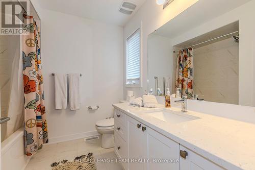 145 Yearling Circle, Ottawa, ON - Indoor Photo Showing Bathroom