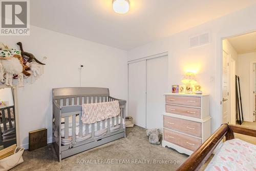 145 Yearling Circle, Ottawa, ON - Indoor Photo Showing Bedroom