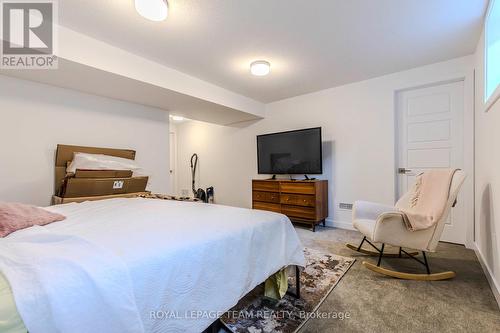 145 Yearling Circle, Ottawa, ON - Indoor Photo Showing Bedroom