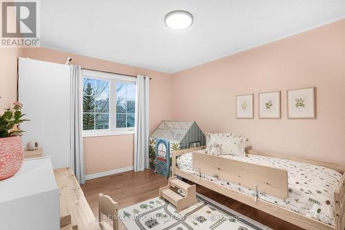 6042 Longleaf Drive, Ottawa, ON - Indoor Photo Showing Bedroom